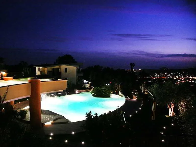 Residence Casale Da Padeira Torre Caracciolo Ιταλία